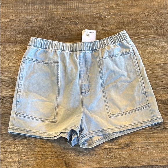 O'Neill Light Blue Women's‎ Shorts - Picture 1 of 6